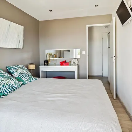 Le Mazet Aux Cactus - Maison Avec Piscine Partagee * Cogolin