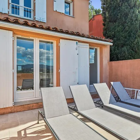 Semesterbostad Le Mazet Aux Cactus - Maison Avec Piscine Partagee *